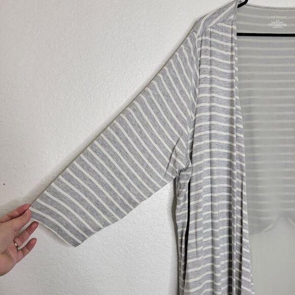 Lane Bryant Size 18/20 Gray & White Striped Open Chiffon-Trim Draped Cardigan - Picture 3 of 6